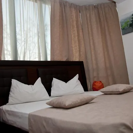 Metropol 2*