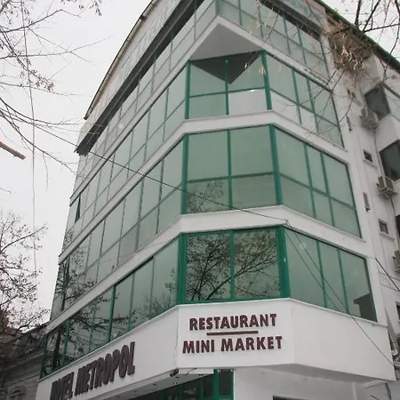 Metropol Hotell 2*